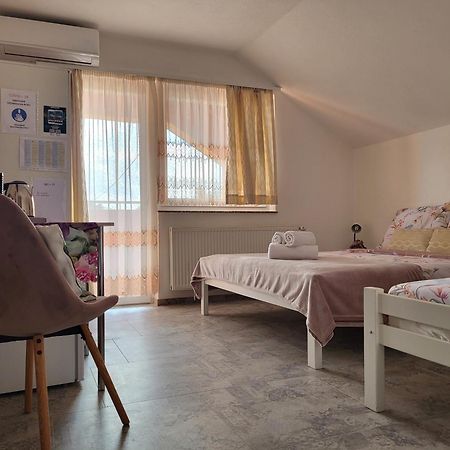 Rooms Sapina Korenica Luaran gambar